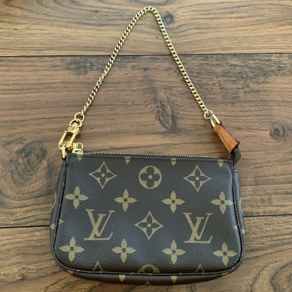 BNWT Louis Vuitton Mini Pochette - Picture 4 of 16